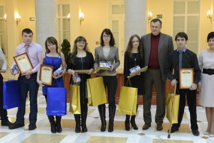 24 декабря 2013 года Губернатор Ленинградской области наградил талантливую молодежь